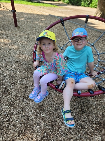 Der Kindergarten spielen im Prinzenpark.