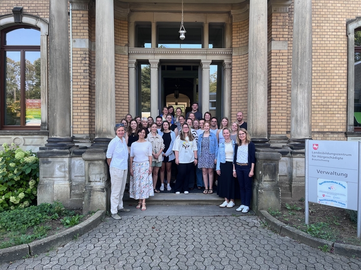 Das Studienseminar besucht das LBZH.